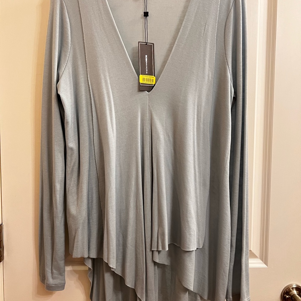 NWT BCBG Long Sleeve knitted blouse - Size L